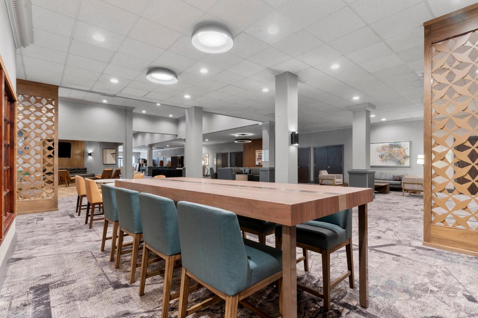 Holiday Inn Dubuque/Galena By Ihg Eksteriør bilde