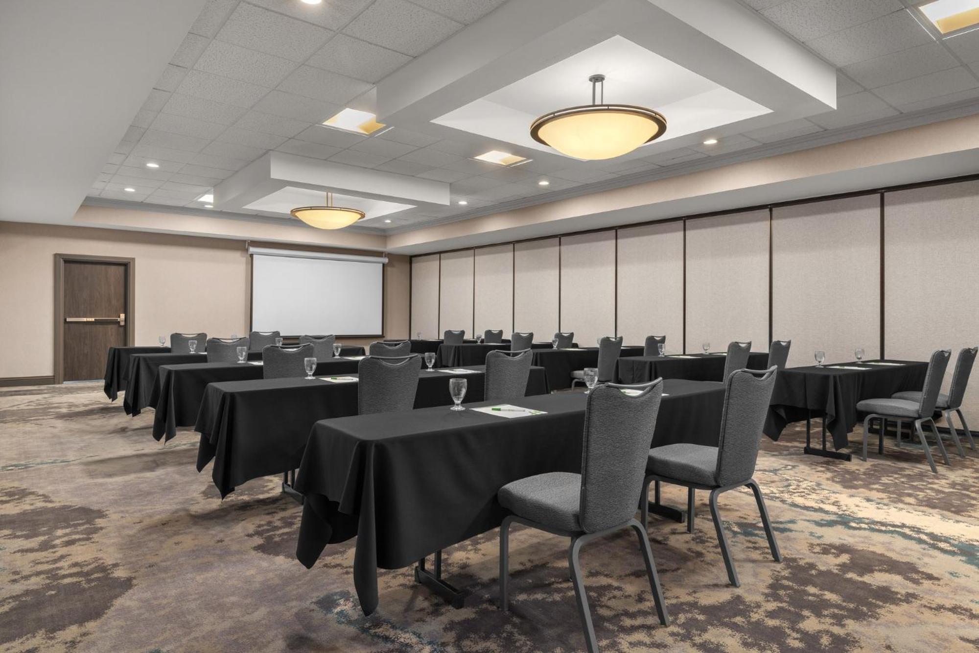 Holiday Inn Dubuque/Galena By Ihg Eksteriør bilde