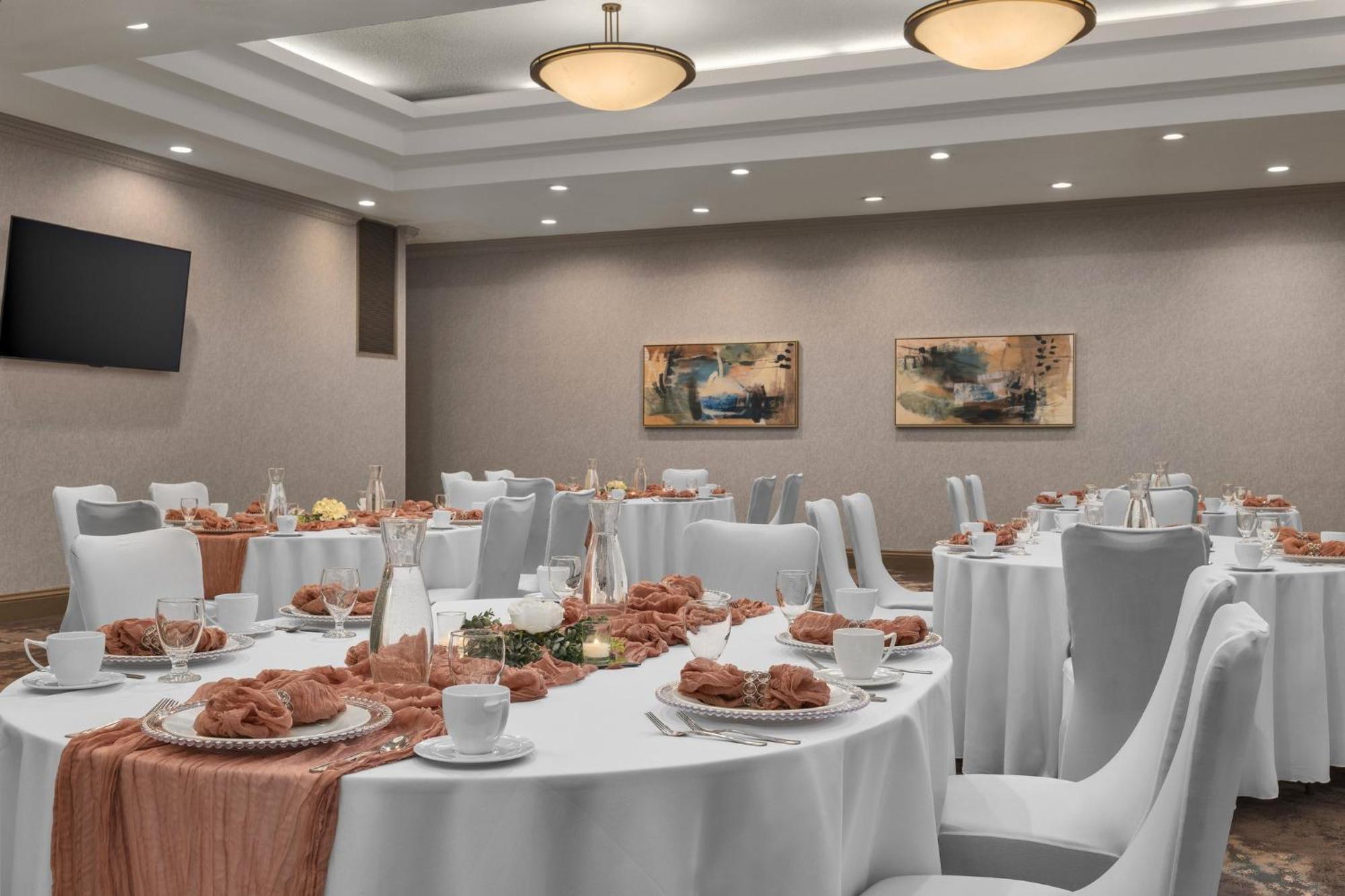 Holiday Inn Dubuque/Galena By Ihg Eksteriør bilde